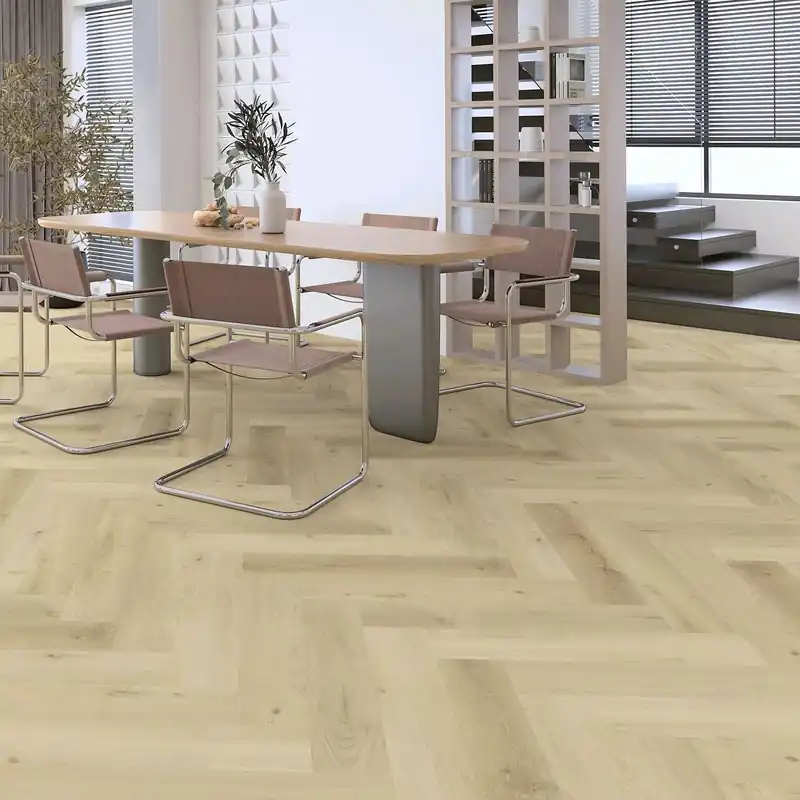Suosittu Kivikomposiittikalanruotovinyylilankku DomusFlooring Aino vaaleatammi, integroitu askeläänieriste